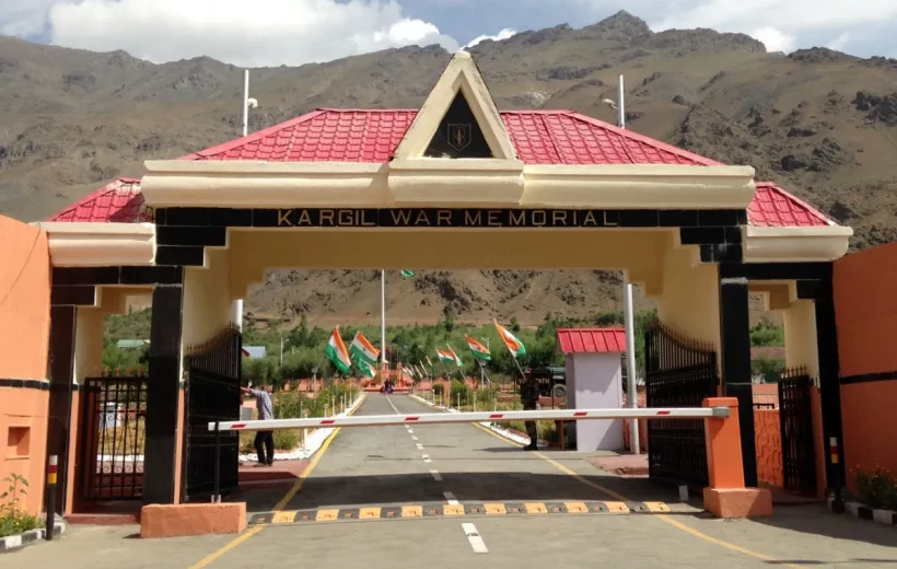 7N/8D Ladakh Tour with Srinagar